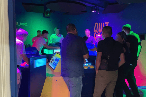 Afterworks expérientiels  quiz, jeux, blind test ou escape game pour votre afterwork à