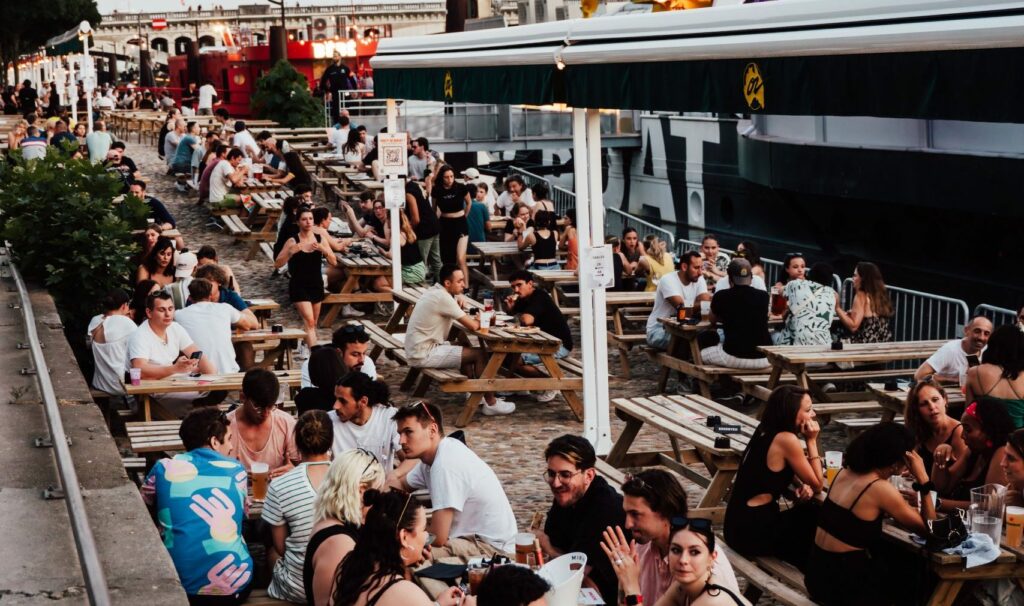 Trouver le bon lieu pour un afterwork à Lyon bars et péniches