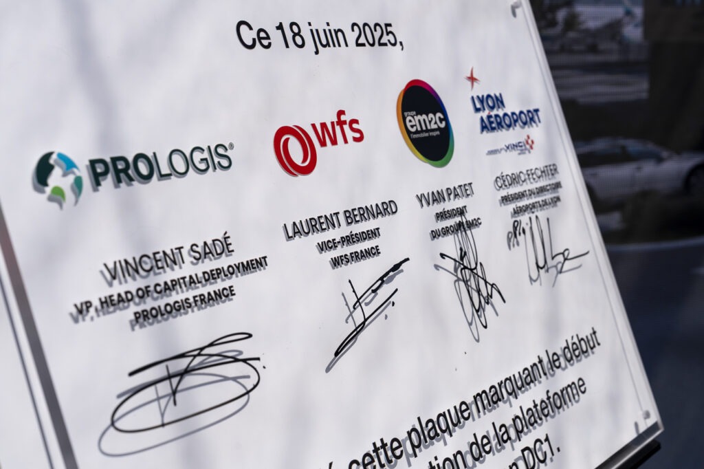 Pose de première pierre Lyon 4