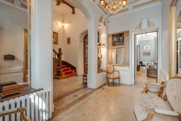 La réponse imaginée par Au Carré intérieur haussmanien afterwork lyon