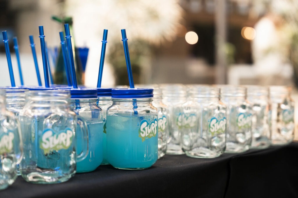 Scénographie événementielle sur-mesure_Anniversaire 10 ans_Boisson Slurp