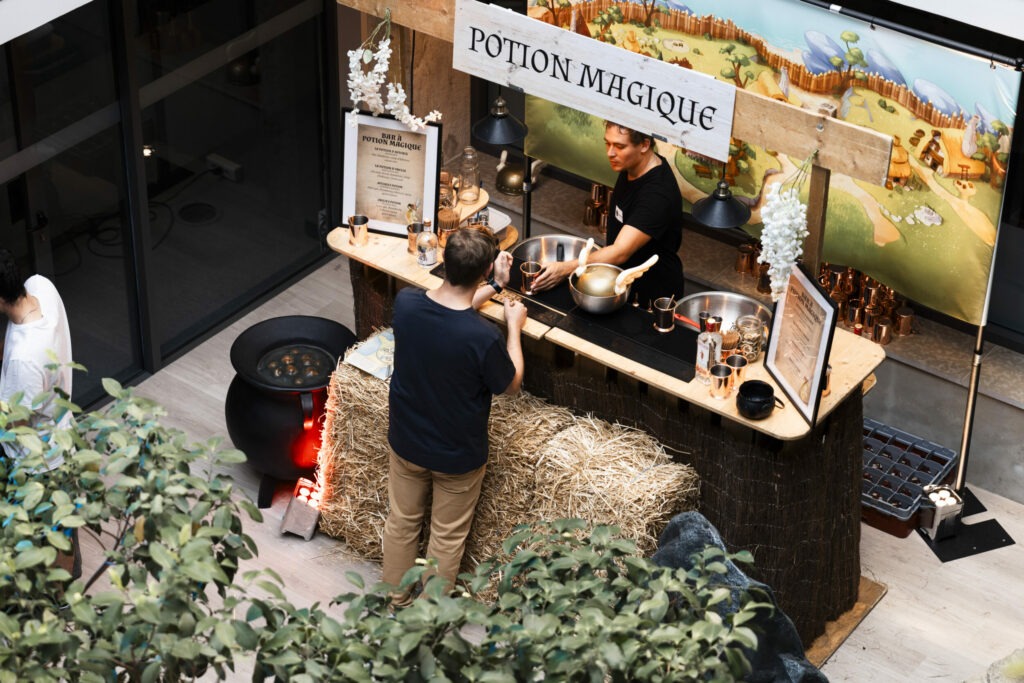 vue-aerienne-bar-potion-magique-chaudron-anniversaire-entreprise
